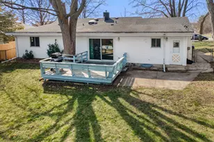 933 N Midlothian Rd, Mundelein, IL 60060 - Photo 16