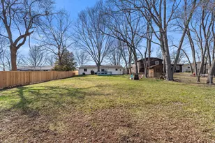 933 N Midlothian Rd, Mundelein, IL 60060 - Photo 22