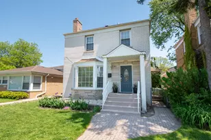 7141 N Kedvale Ave, Lincolnwood, IL 60712 - Photo 2