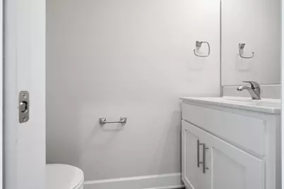 6900 Grover Station, Bettendorf, IA 52722 - Photo 22
