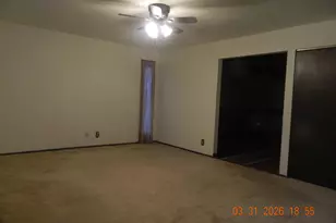 1911 Ash Ct, Aurora, IL 60506 - Photo 6