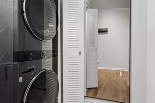 525 W Superior St, Chicago, IL 60654 - Photo 20