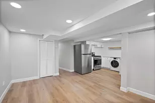 3751 N Clifton Ave, Chicago, IL 60613 - Photo 2