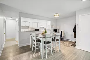 836 E Old Willow Rd, Prospect Heights, IL 60070 - Photo 6