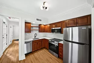 19 E 1st St, Hinsdale, IL 60521 - Photo 8