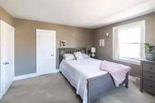 489 Division St, Elgin, IL 60120 - Photo 30