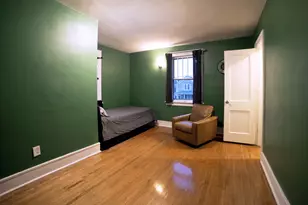 489 Division St, Elgin, IL 60120 - Photo 22