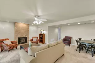 29 Fields East Dr, Champaign, IL 61822 - Photo 36