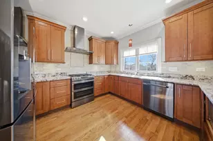 8242 Latrobe Ave, Burbank, IL 60459 - Photo 12