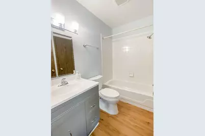 643 Wilbur Court, Gurnee, IL 60031 - Photo 8