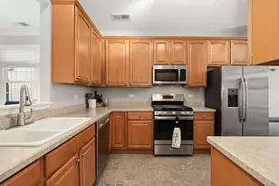 2497 Rolling Ridge Ln, Elgin, IL 60124 - Photo 2