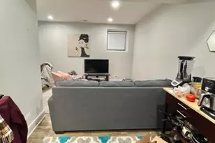 910 W Waveland Ave, Chicago, IL 60613 - Photo 6