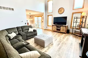 8300 Auburn Ln, Frankfort, IL 60423 - Photo 8