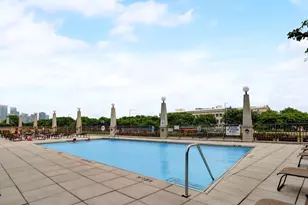 233 E 13th St, Chicago, IL 60605 - Photo 16