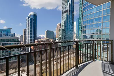 233 E 13th Street #1910, Chicago, IL 60605 - Photo 4