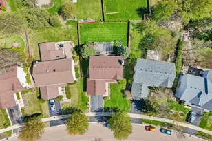 806 Meadowridge Dr, Aurora, IL 60504 - Photo 54