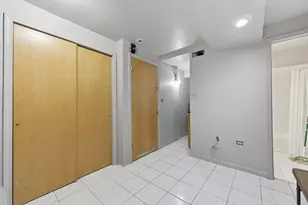 6211 N Kedzie Ave, Chicago, IL 60659 - Photo 10