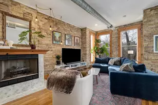 1702 W Erie St, Chicago, IL 60622 - Photo 4