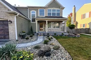 9934 Bedford Dr, Huntley, IL 60142 - Photo 2