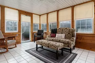 11548 Chatt Ct, Roscoe, IL 61073 - Photo 10