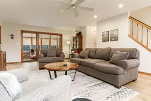 11548 Chatt Ct, Roscoe, IL 61073 - Photo 6