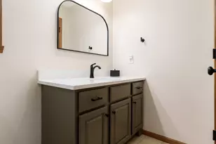 11548 Chatt Ct, Roscoe, IL 61073 - Photo 32