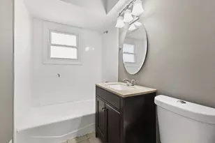 815 W 187th St, Glenwood, IL 60425 - Photo 4