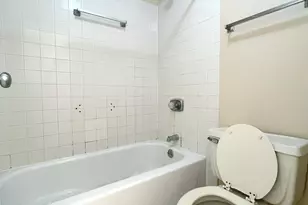 5320 N Sheridan Rd, Chicago, IL 60640 - Photo 12