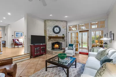 852 Gloucester Xing, Lake Forest, IL 60045 - Photo 10