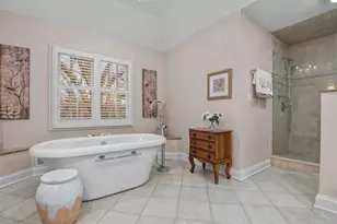 852 Gloucester Crossing, Lake Forest, IL 60045 - Photo 16