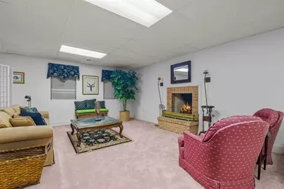 852 Gloucester Xing, Lake Forest, IL 60045 - Photo 24