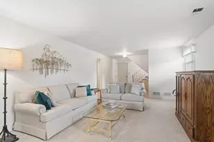 1000 W Hunting Dr, Palatine, IL 60067 - Photo 18