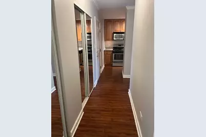 2422 N Kennicott Drive #2D, Arlington Heights, IL 60004 - Photo 8