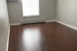 2422 N Kennicott Dr, Arlington Heights, IL 60004 - Photo 6