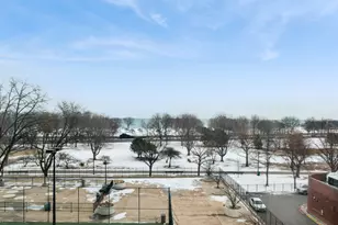 5445 N Sheridan Rd, Chicago, IL 60640 - Photo 24