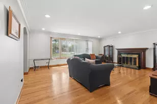 2928 W 92nd St, Evergreen Park, IL 60805 - Photo 6