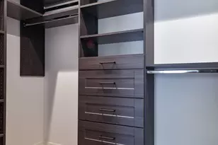 2042 W Berteau Ave, Chicago, IL 60618 - Photo 14