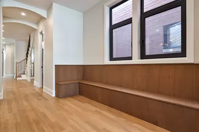 2042 W Berteau Avenue, Chicago, IL 60618 - Photo 6