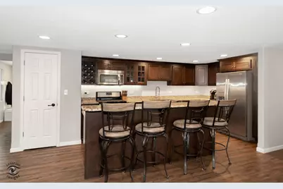 2111 Woodview Drive, Wilmington, IL 60481 - Photo 6