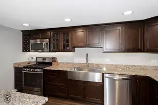 2111 Woodview Dr, Wilmington, IL 60481 - Photo 8