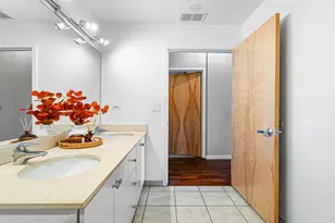 630 N Franklin St, Chicago, IL 60654 - Photo 22