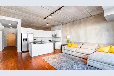 630 N Franklin Street #812, Chicago, IL 60654 - Photo 4