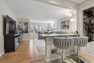 26 S Rohlwing Rd, Palatine, IL 60074 - Photo 8