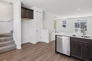 535 Yosemite Wy, Mundelein, IL 60060 - Photo 14