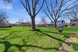 1575 Lin Lor Ln, Elgin, IL 60123 - Photo 22
