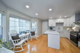 350 Normandie Dr, Sugar Grove, IL 60554 - Photo 6