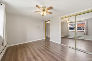 10114 Hartford Ct, Schiller Park, IL 60176 - Photo 14