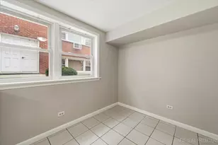 10114 Hartford Ct, Schiller Park, IL 60176 - Photo 12