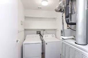 1782 Gloucester Ct, Wheaton, IL 60189 - Photo 12