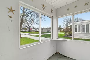 2202 46th St, Moline, IL 61265 - Photo 24